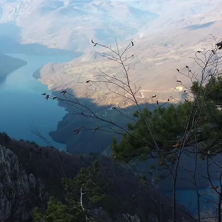 Деревянный коттедж Nagramak *